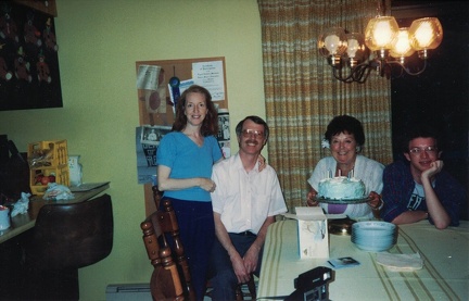Janice 1989-06-26 with Anna Marie Pat Greg